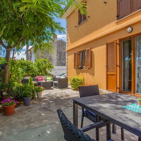 Apartman Madlen Cres Dış mekan fotoğraf