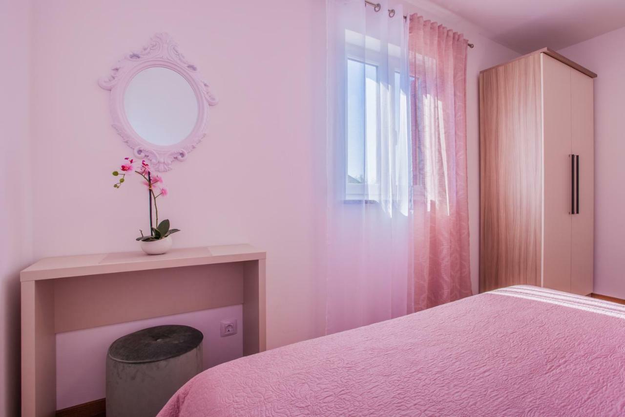 Apartman Madlen Cres Dış mekan fotoğraf