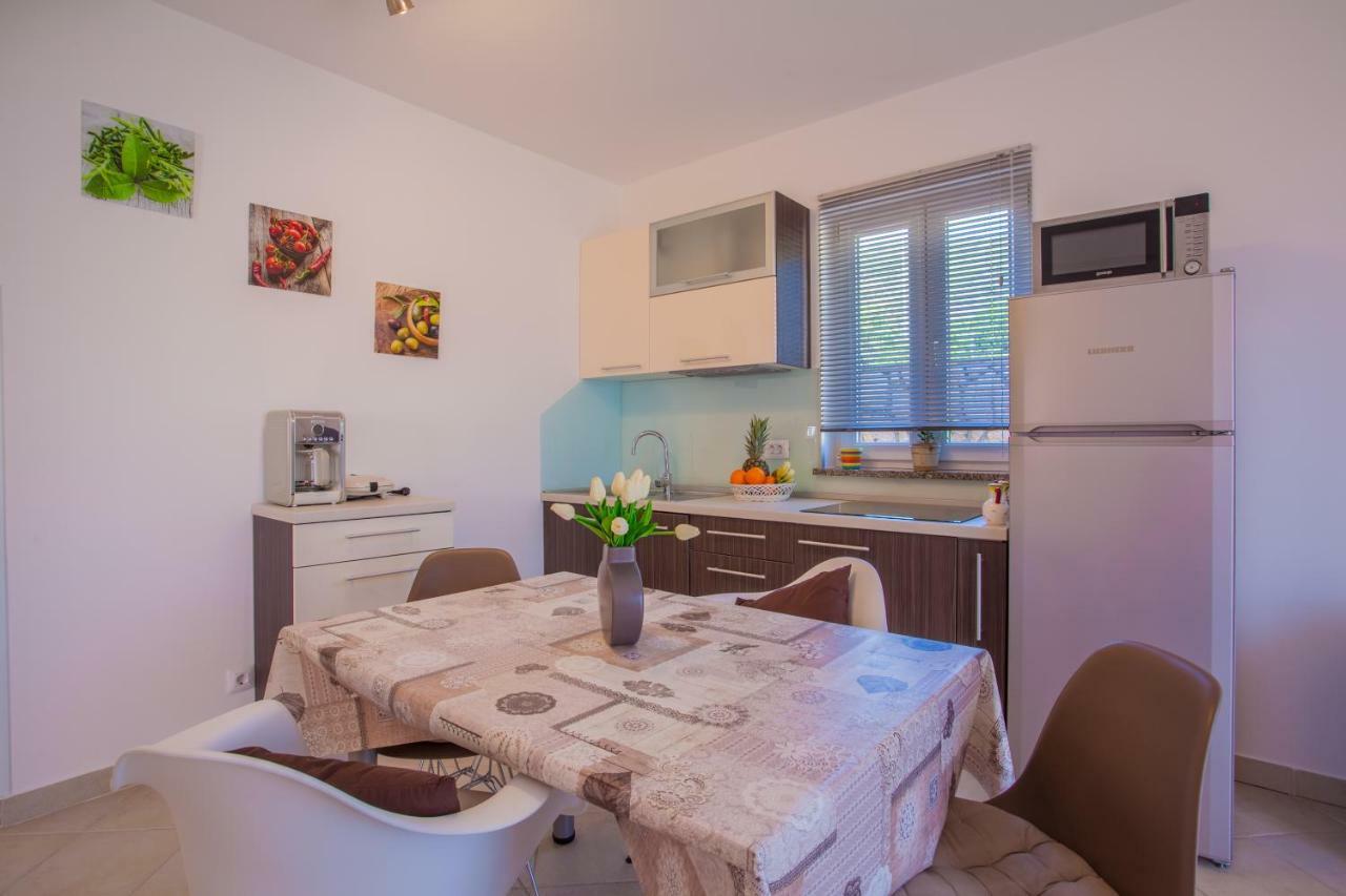 Apartman Madlen Cres Dış mekan fotoğraf