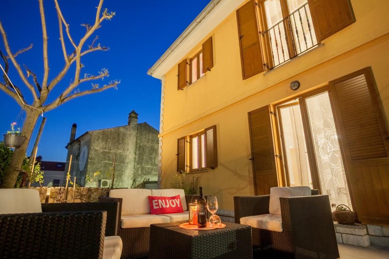 Apartman Madlen Cres Dış mekan fotoğraf