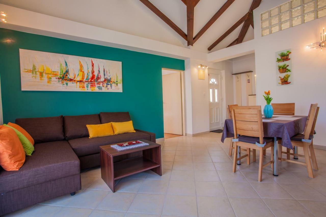 Apartman Madlen Cres Dış mekan fotoğraf