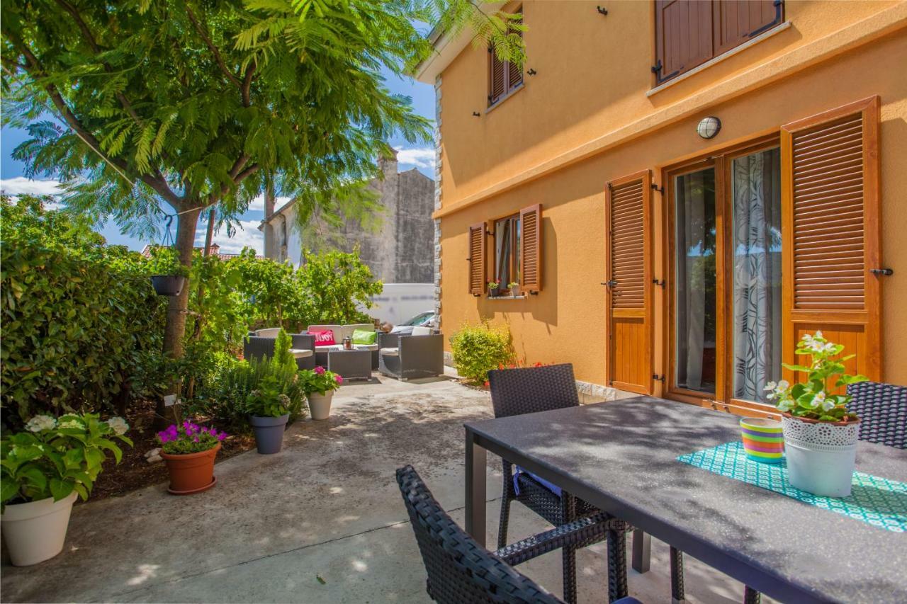 Apartman Madlen Cres Dış mekan fotoğraf